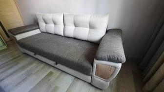 Продаю диван в отличном состоянии