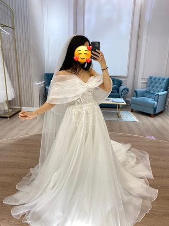 Свадебное платье бренда Daria Karlozi