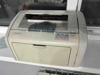 Принтер HP Laser jet 1018 в комплекте с ноутом