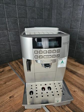Кофе-машина Delonghi