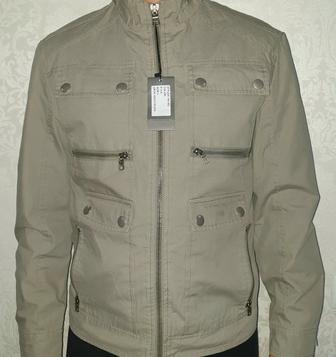 Куртка размер L примерно 46-48
