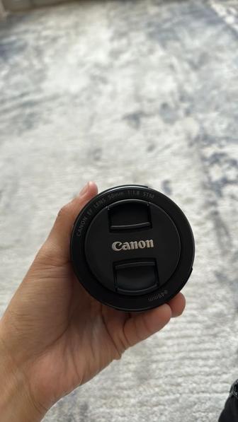 Продам объектив на камеру Canon EF 50mm 1-1.8 STM