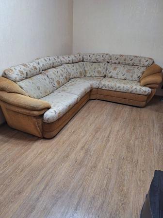 Продается мягкий угловой диван