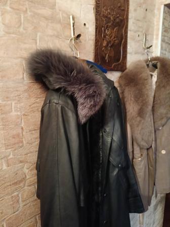 Продам новое кожаное пальто