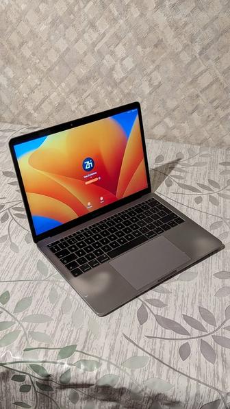 Macbook Pro 2017, 13, 8/128GB, Space Gray