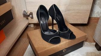 Туфли женские босоножки Италия размер 34-35