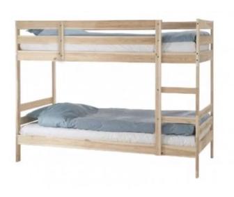 Продам двухъярусную кровать в хорошем состоянии в комплекте с матрасами