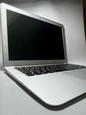 Продам MacBook Air 13 2017