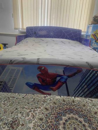 Детская кровать человек-паук