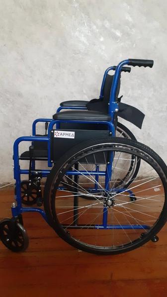 Продам инвалид. уличную коляску