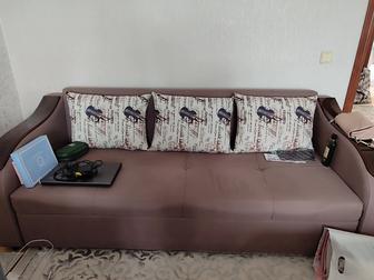 Продаю срочно диван