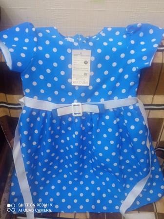 Продам платье новое для девочек три-четыре года