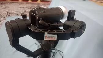 Ставизатор ZHIYUN и видикамера canon LEGRIA HFM46