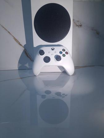 Продам Xbox Series S 512gb