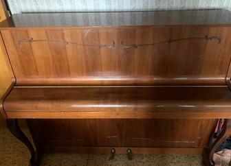 Продам пианино Ronisch