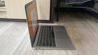 Продам Apple MacBook Air 13
MGN93 серебристый
