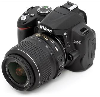 Зеркальный цифровой фотоаппарат Nikon D3000