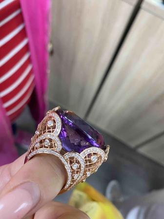 Кольцо с бриллиантами от бренда Piaget