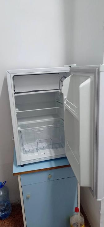 Продам новый мини холодильник, не был в использовании, работает отлично.