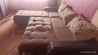 Угловой диван для зала