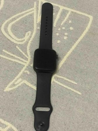 Apple Watch 5 (в идеальном состоянии)