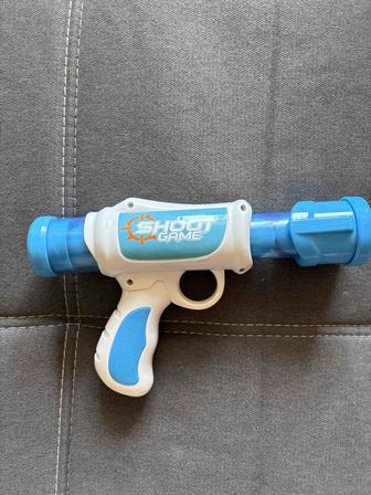 Детский пистолет с мягкими шариками