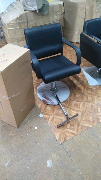 Парикмахерские кресла от Зере-мебель